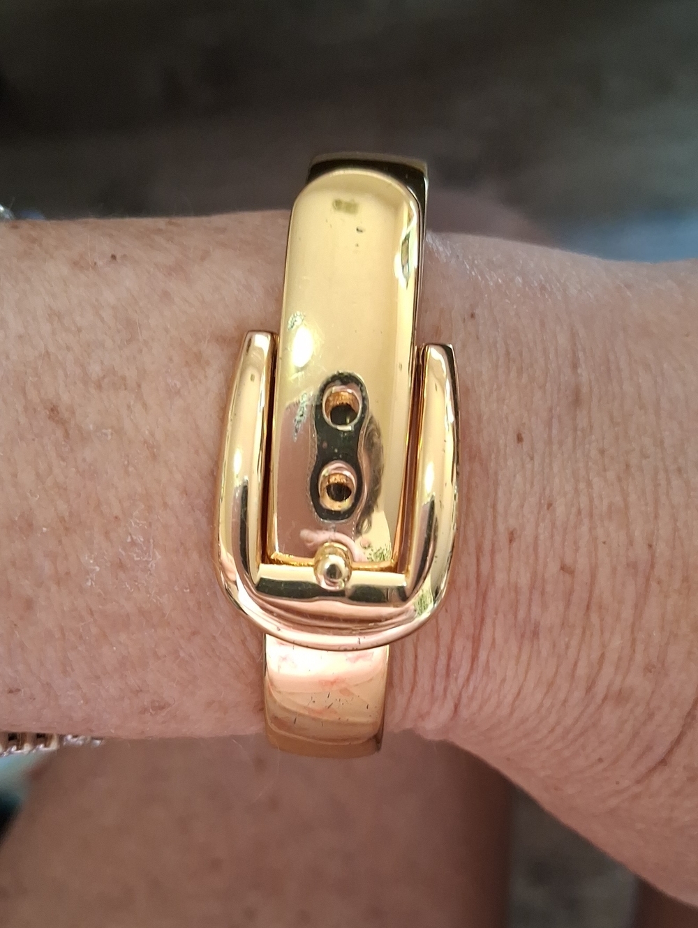 Gold Smart Bracelet Bangle - Stylish Wearable